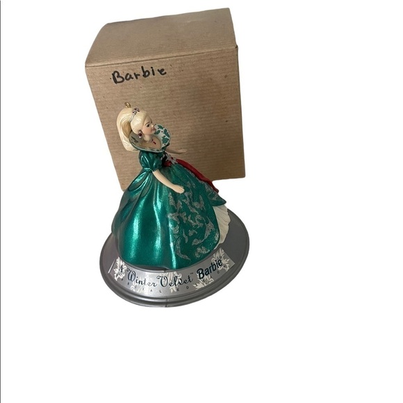 Holiday Barbie ornament, 1995 - Picture 3 of 4
